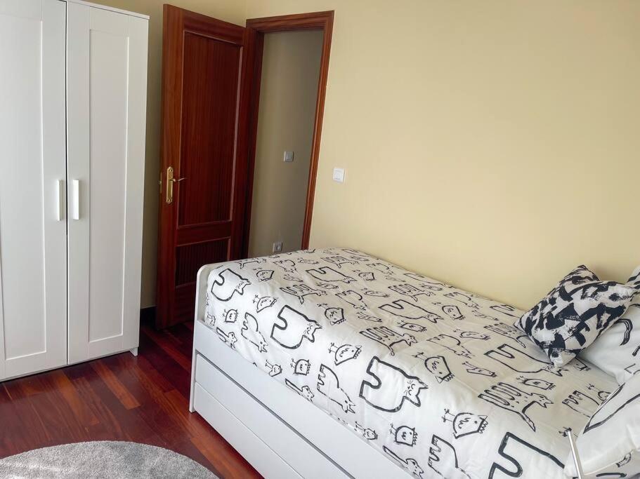 El Apartamento De Adriana En Torrelavega. المظهر الخارجي الصورة